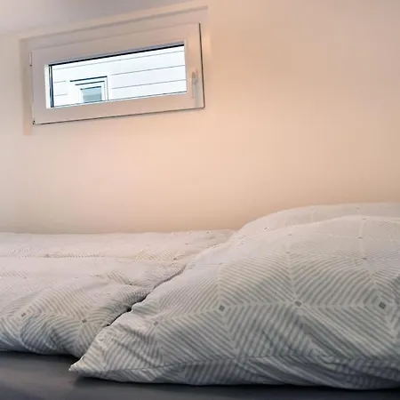 Hausboot Fritz Im Wangermeer Bådhotel Schillig